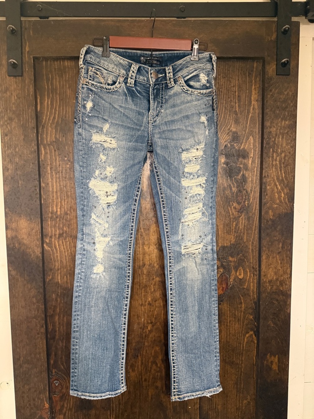 Silver Jeans Distressed Straight Leg in Light Blue Wash 27X31